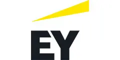 Das Bild zeigt die Buchstaben EY in fetter, dunkler Schrift mit einem leuchtend gelben Dreieck darüber, das das Logo von Ernst & Young (EY), einem weltweit tätigen Dienstleistungsunternehmen, darstellt.